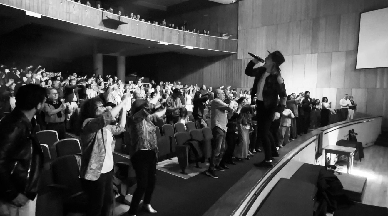 Amparo Sol Ringler en Teatro Concepción - Cantante argentina en vivo